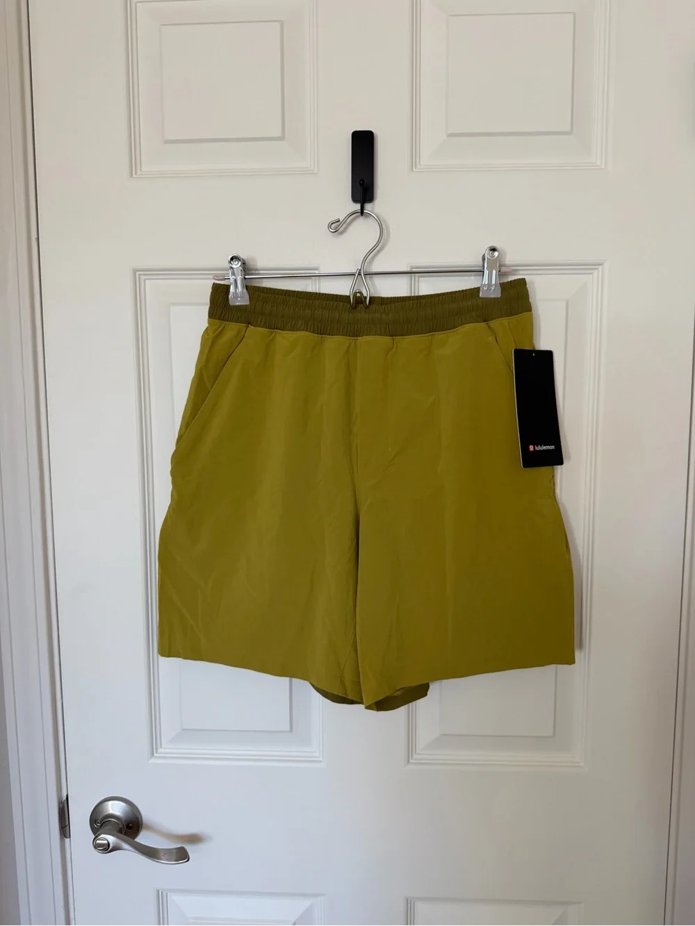 NWT Lululemon Pace Breaker 7